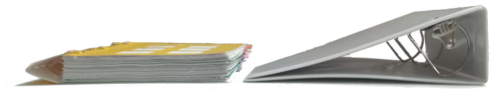 Ring binder vs. Ringless, On the left, a Ringless Binder full of leaflets compared to an empty Ring Binder.